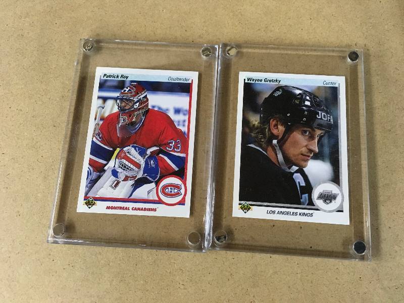 lot 299 image: Wayne Gretzky Card & Patrick Roy Card