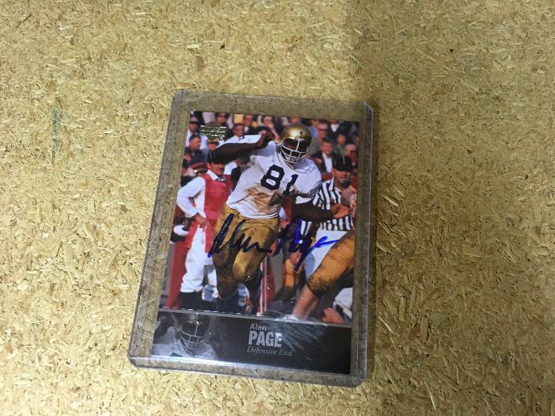 lot 308 image: Autographed Alan Page Notre Dame Card