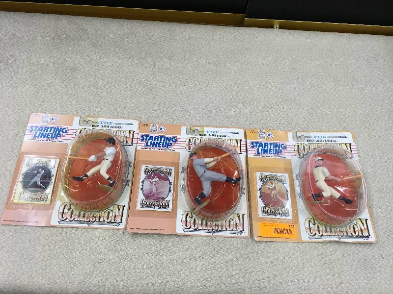 lot 322 image: Three Starting Lineup Cooperstown Collection Figurines