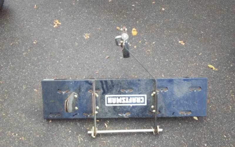 lot 5 image: Craftsman 36 Inch Thatcher