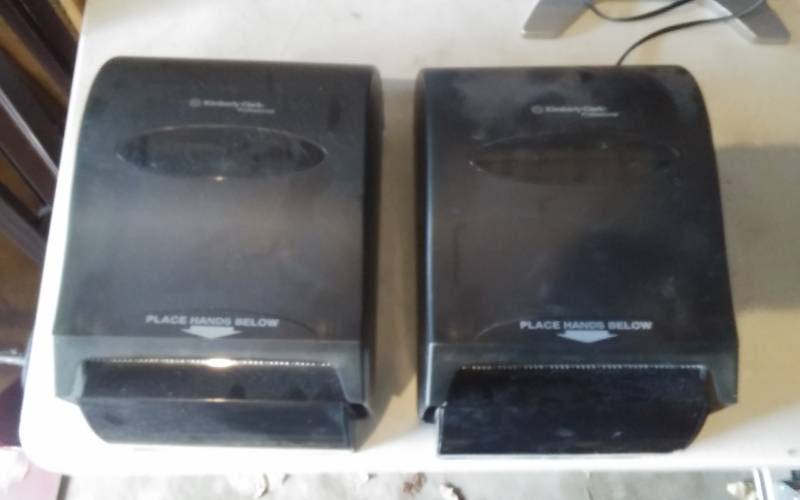 lot 22 image: 2-Paper Towel Dispensers