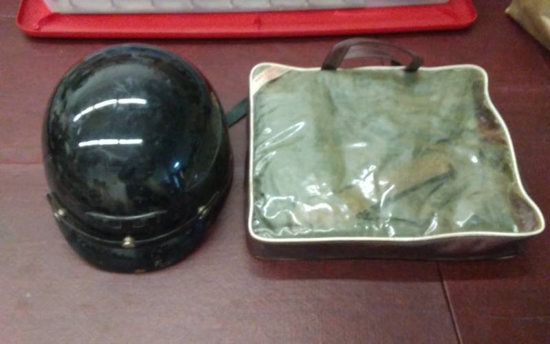 lot 34 image: Motor Cycle Helmet With Visor XL & Rain Suit