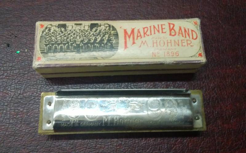lot 43 image: Hohner Marine Band Chrome Harmonica With Case