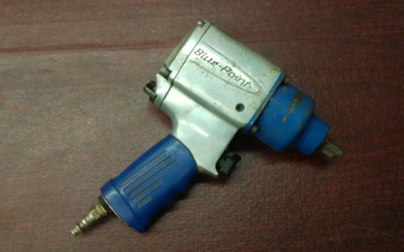 lot 55 image: Blue Point 12 Inch Impact Wrench
