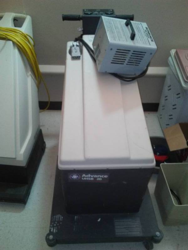 lot 2 image: Buffer Burnisher, Nilfisk Advance UHSB 20. Floor Cleaner Polisher
