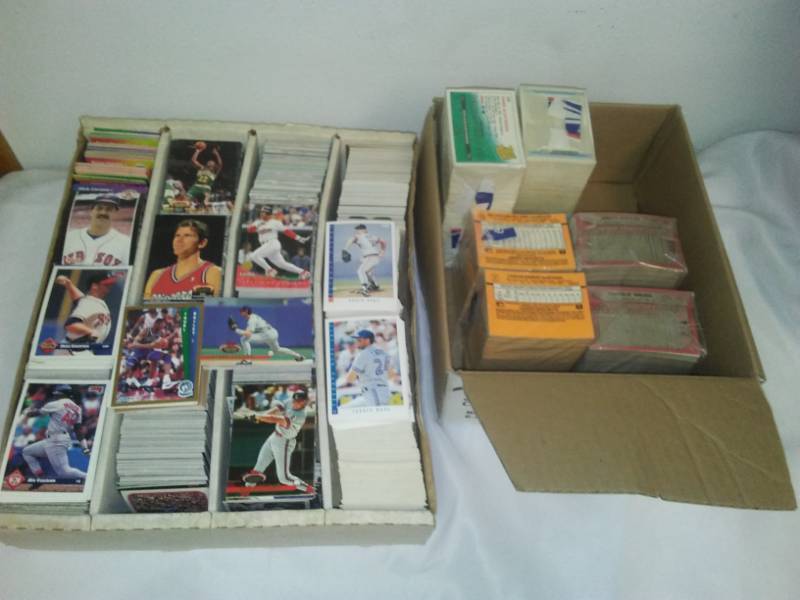 lot 8 image: 5,000  trading cards, MLB, NBA,