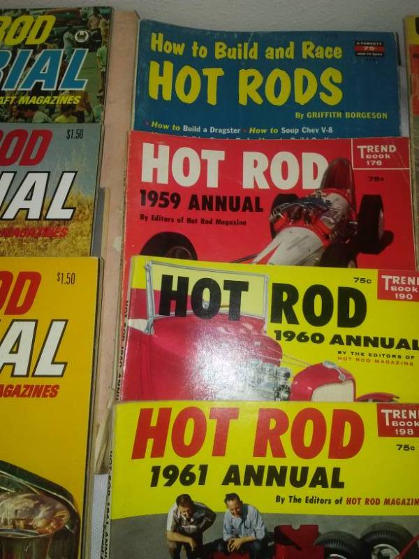 lot 34 image: 20 Hot Rod and Hot Rodding magazines, Hot Rod Annuals 59,60,61 and more