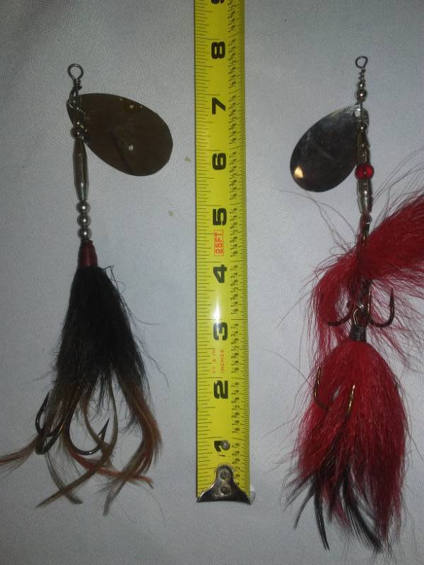 lot 49 image: 2 Swivel Spoon Fishing Lures