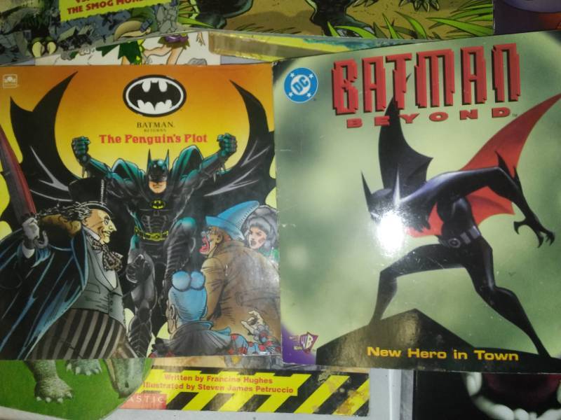 lot 64 image: Childrens Books, Batman, Godzilla,  Twilight