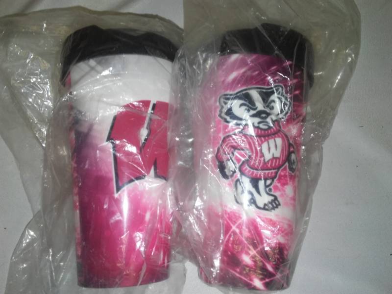 lot 111 image: 2 NEW University of Wisconsin Thermo insulated travel mugs