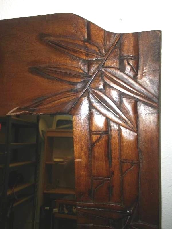 lot 120 image: Mirror with carved wood frame.