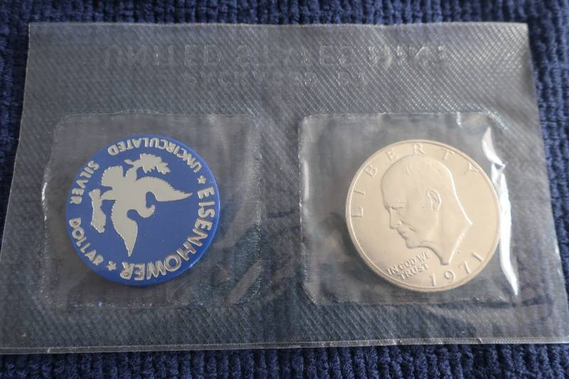 lot 408 image: 1971 S Uncirculated Eisenhower Silver Dollar
