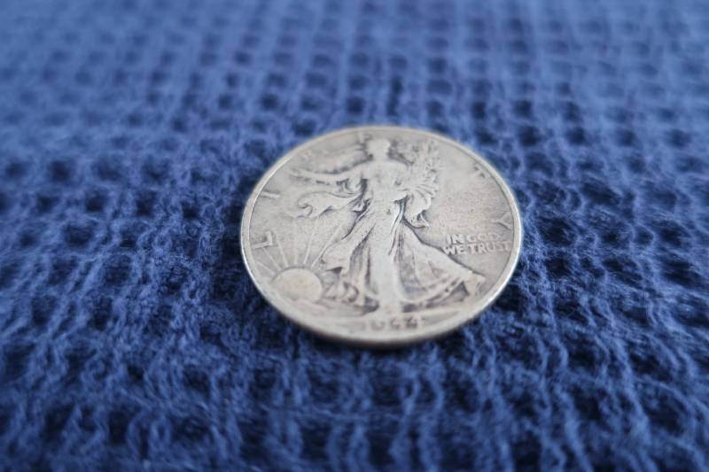 lot 435 image: 1944 Liberty Half Dollar