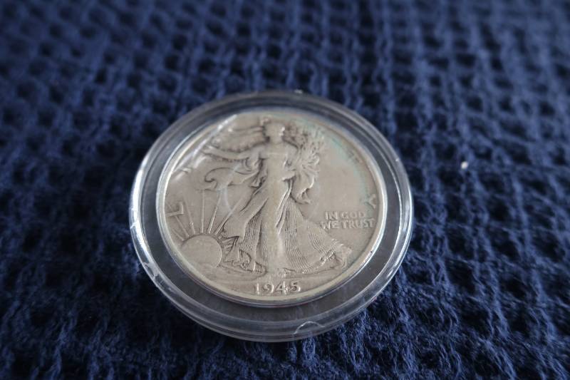 lot 460 image: 1945 Liberty Half Dollar