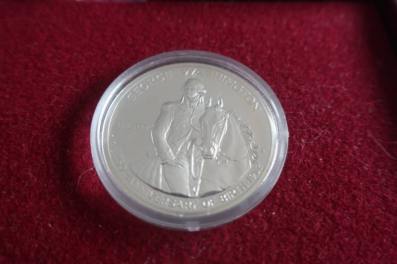 lot 466 image: 1982 George Washington Commemorative Half Dollar Proof Coin