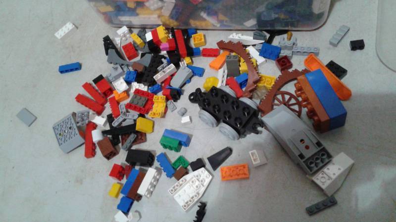 lot 51 image: Bin Filled With With Mixed Lego Toys