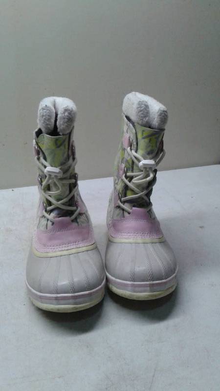 lot 69 image: Pair Of Womens Sorel Winter Boots, Size 6