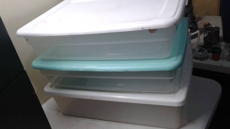 lot 43 image: Lot Of Bins And Storage Containers