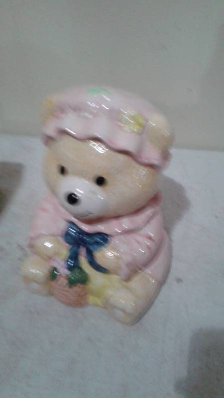 lot 114 image: Lot Of Cookie Jars