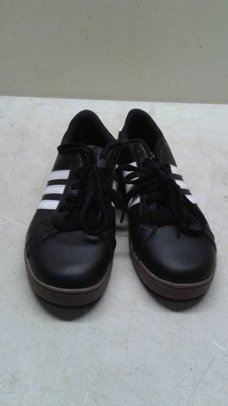 lot 142 image: Pair Of Black Adidas tennis Shows, Used, Good Condition, Size 6