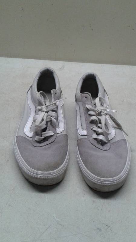 lot 145 image: Pair Of Vans Shoes, Used, Show Wear, Womens Size 9