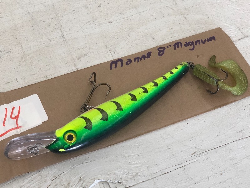 8 Muskie Lure