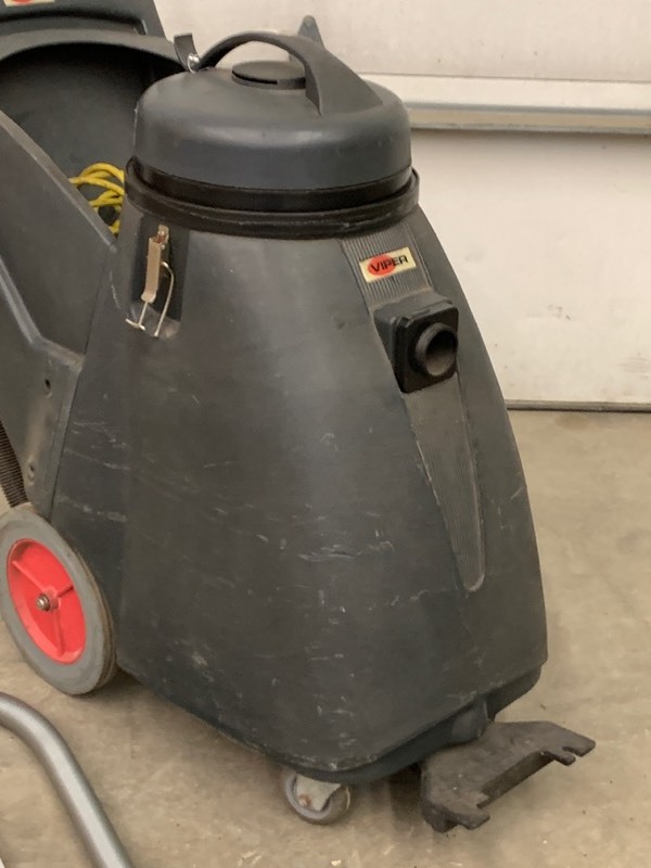 lot 22 image: Viper Commercial Vac