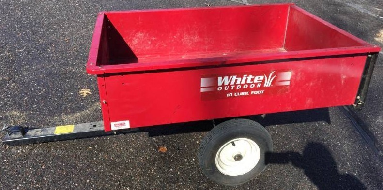 lot 7 image: Yard Trailer