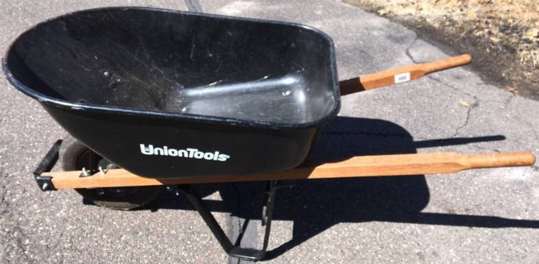 lot 16 image: Wheelbarrow