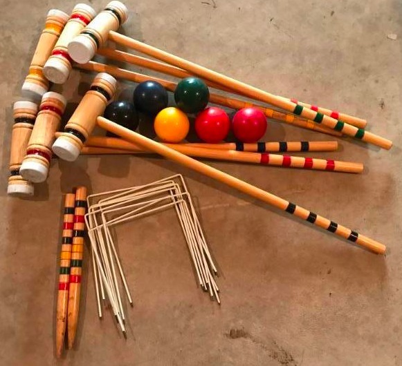 lot 67 image: Croquet Set