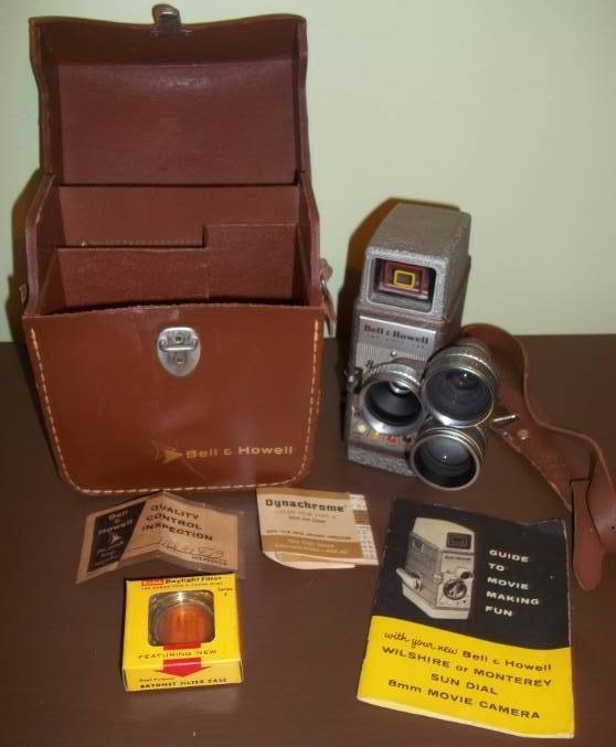 lot 131 image: Vintage 8mm Camera