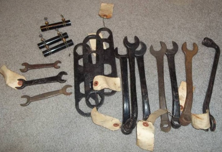 lot 135 image: Ford Tools