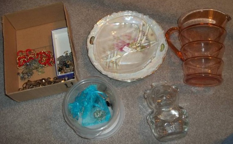 lot 145 image: Jewelry and Assorted Glassware