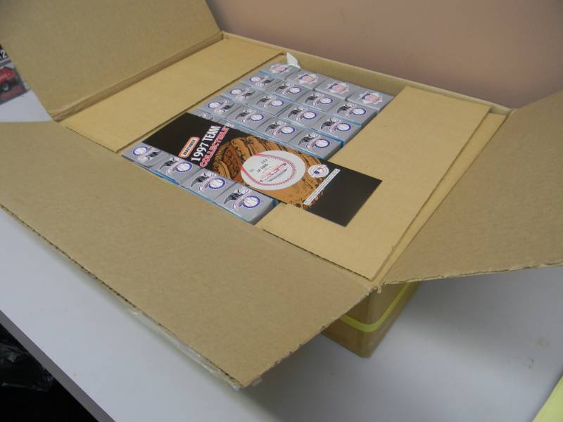 lot 16 image: VERY RARE COMPLETE SET OF 28 - 1997 BASEBALL TEAMS MATCHBOX - NEVER OUT OF THE BOX - AWESOME COLLECTION - SEE PICTURES