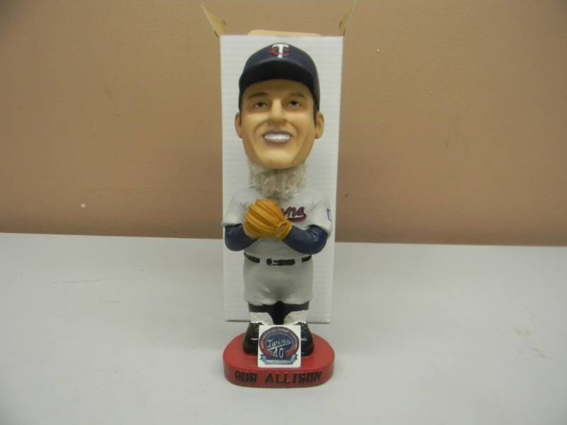 lot 47 image: BOB ALLISON MINNESOTA TWINS BOBBLEHEAD - NEW IN BOX - AWESOME - SEE PICTURES