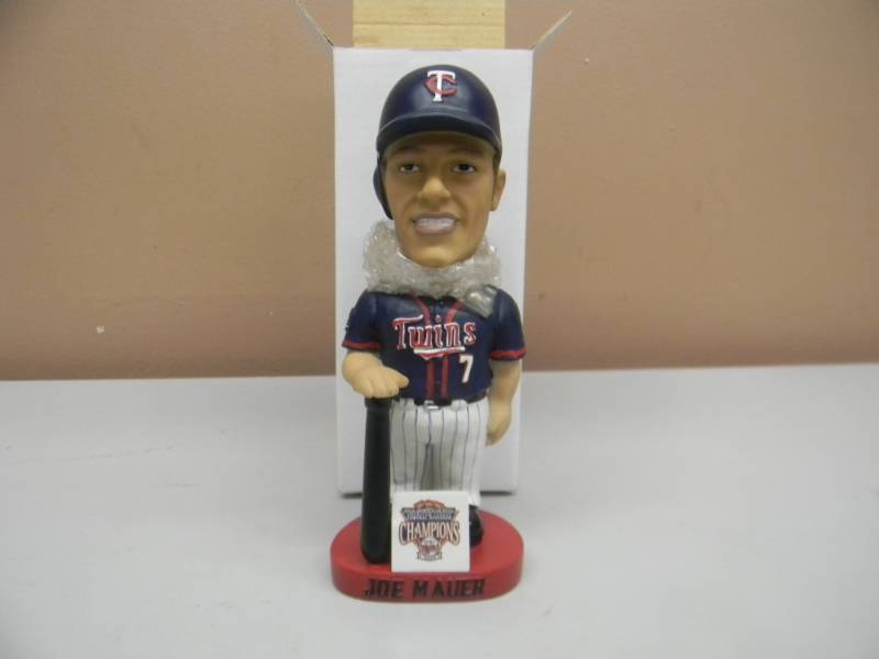 lot 48 image: JOE MAUER MINNESOTA TWINS BOBBLEHEAD - NEW IN BOX - AWESOME - SEE PICTURES
