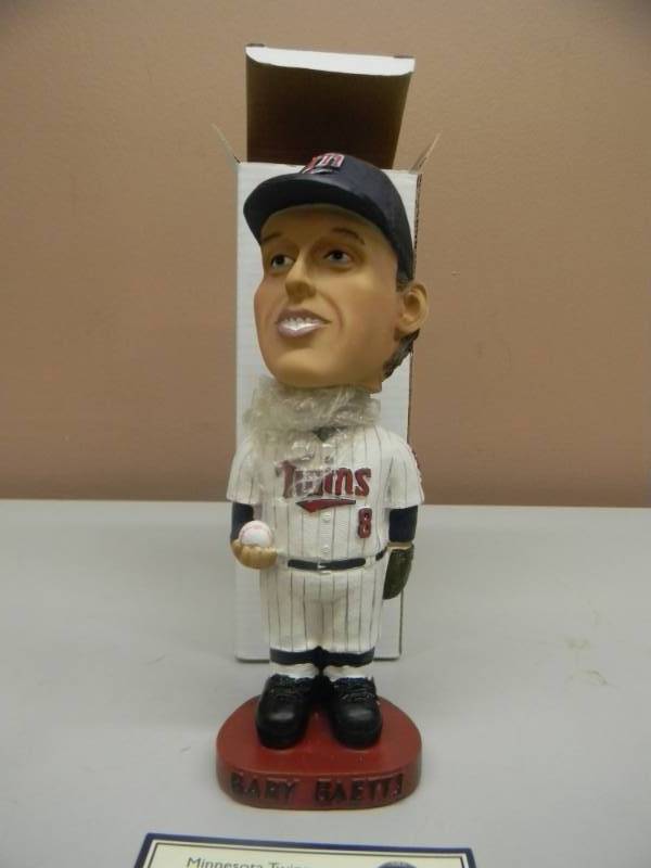 lot 50 image: GARY GAETTI MINNESOTA TWINS BOBBLEHEAD - NEW IN BOX - AWESOME - SEE PICTURES