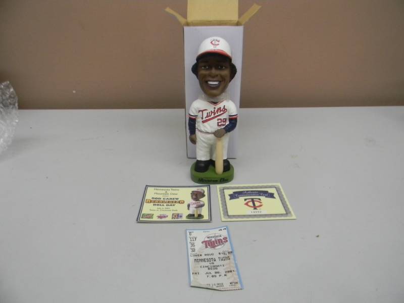 lot 59 image: ROD CAREW MINNESOTA TWINS BOBBLEHEAD - NEW IN BOX - AWESOME - SEE PICTURES