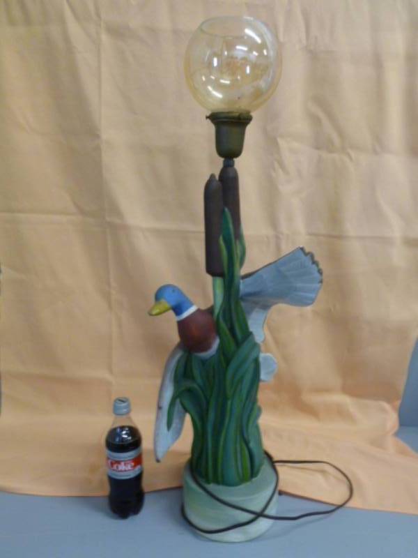 lot 29 image: Duck Lamp