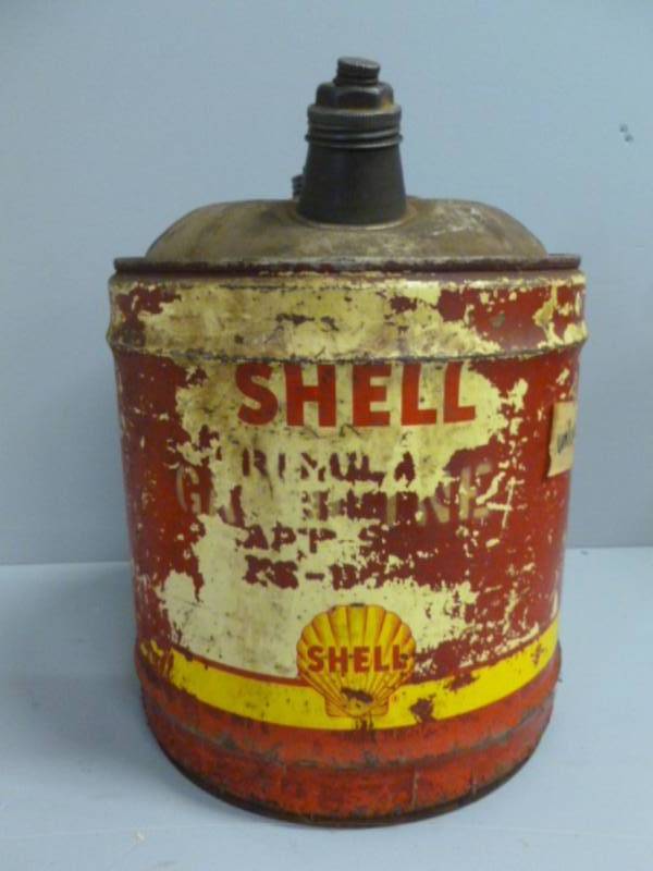 lot 32 image: Vintage Oil Can