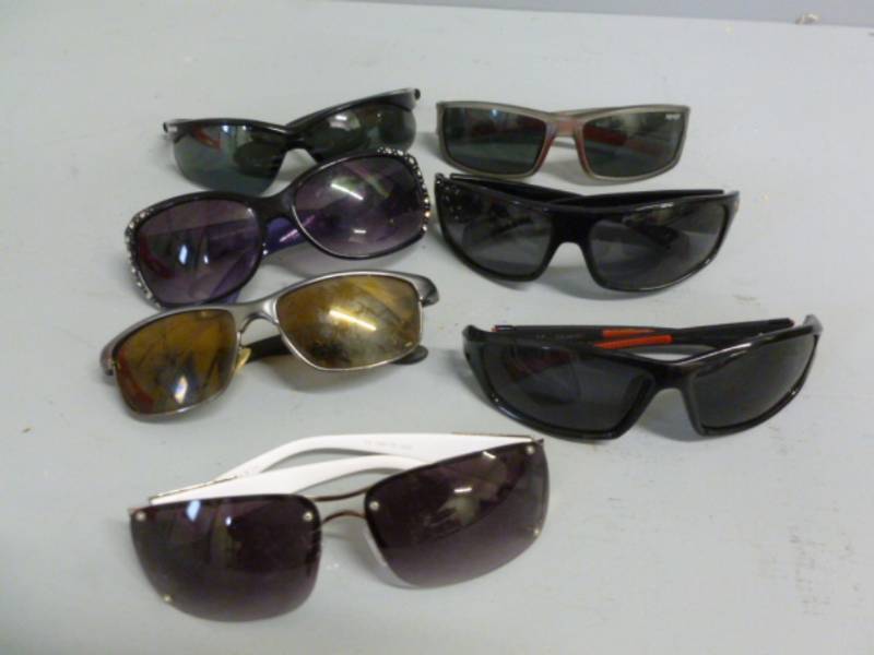 lot 69 image: Sunglasses