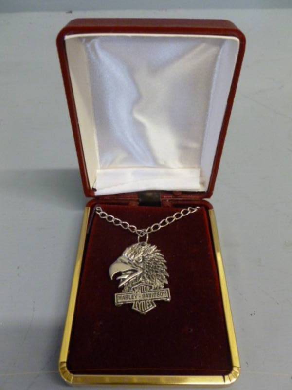 lot 93 image: Harley Davidson Collectible