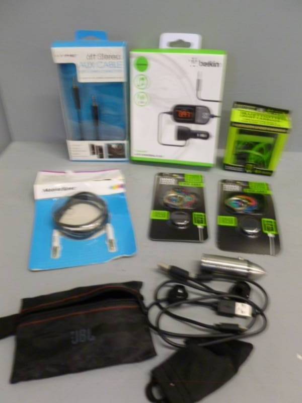 lot 198 image: Cell Phone Accessories