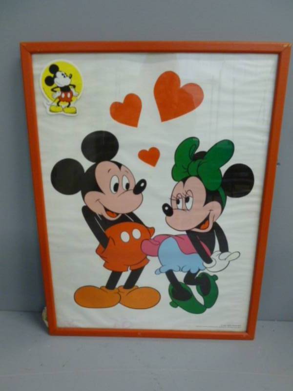 lot 252 image: Mickey Mouse Collectible