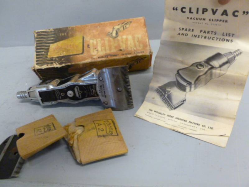 lot 279 image: Vintage Sheep Clipper