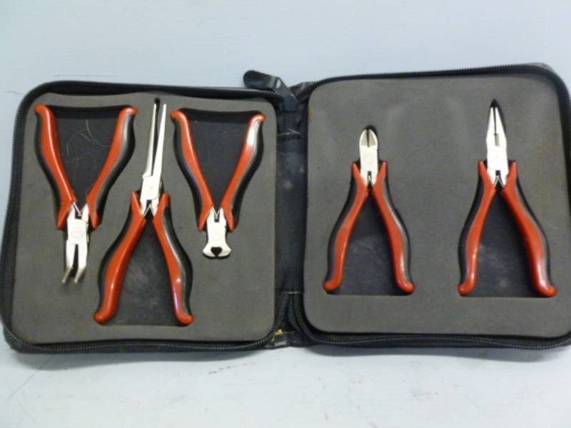 lot 291 image: Tool Set