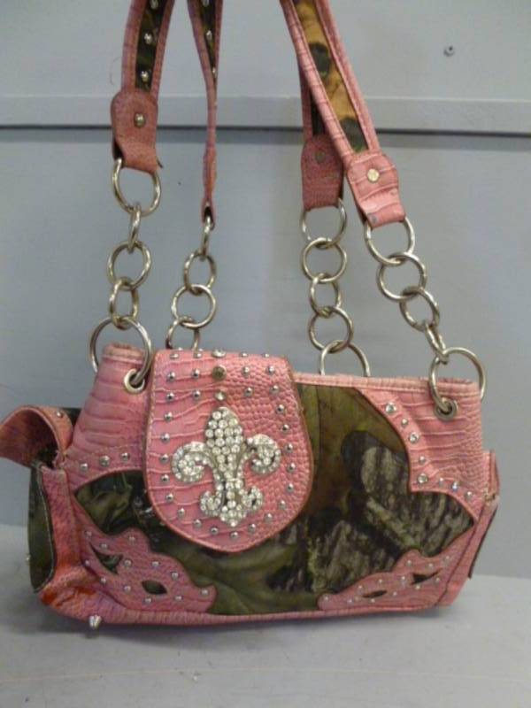 lot 300 image: Purse