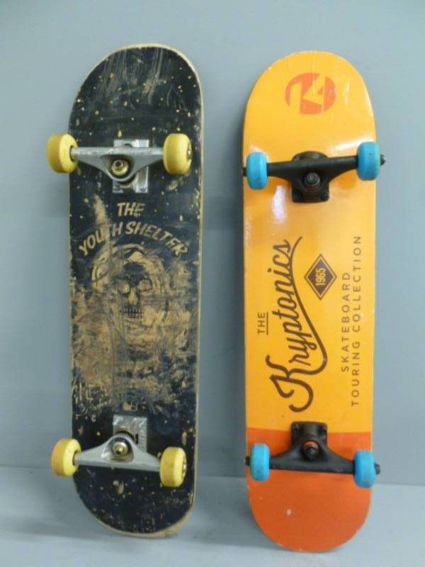 lot 304 image: Skateboards