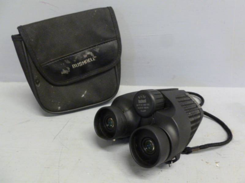 Bushnell 8-17x25 Porro Prism Compact Zoom Binoculars. 8x to 17x Adjustable  Magnification. Brand New Boxed Bushnell 8-17x25 Porro Prism Compact Zoom  Binoculars. 8x to 17x Adjustable Magnification. Brand New Boxed