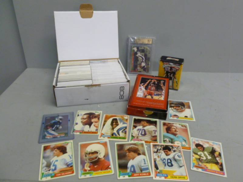 lot 309 image: Sports Collectible